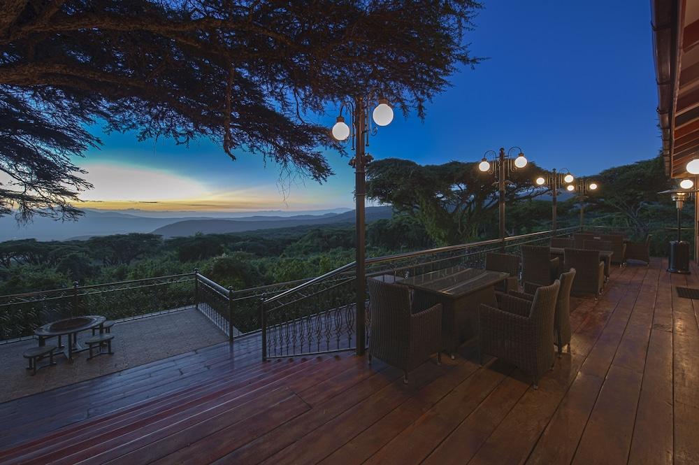Karibu Camps And Lodges Lions Paw Ngorongoro Karatu Exterior photo
