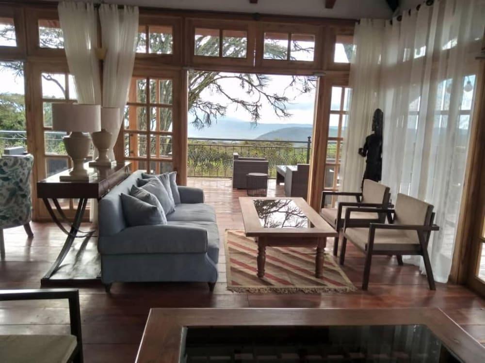 Karibu Camps And Lodges Lions Paw Ngorongoro Karatu Exterior photo