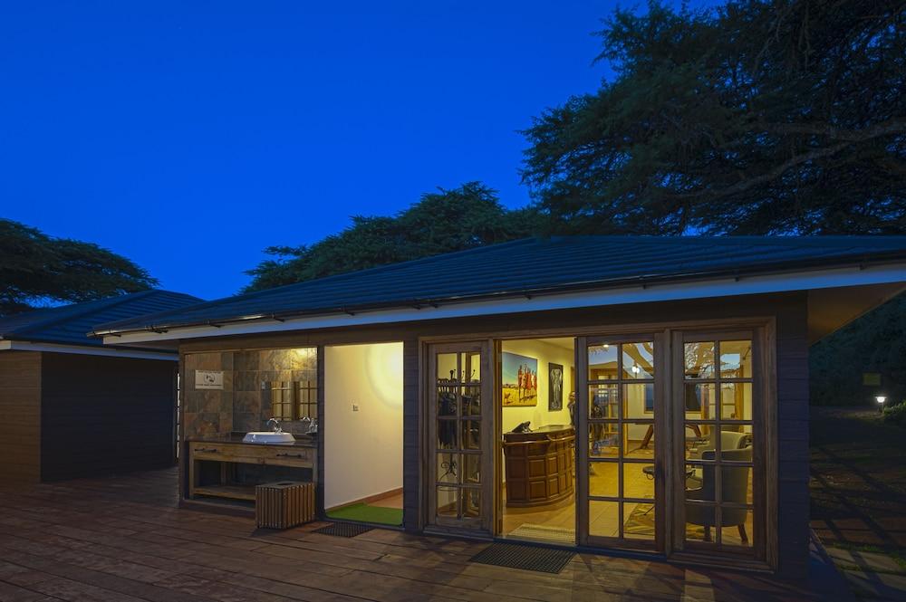 Karibu Camps And Lodges Lions Paw Ngorongoro Karatu Exterior photo