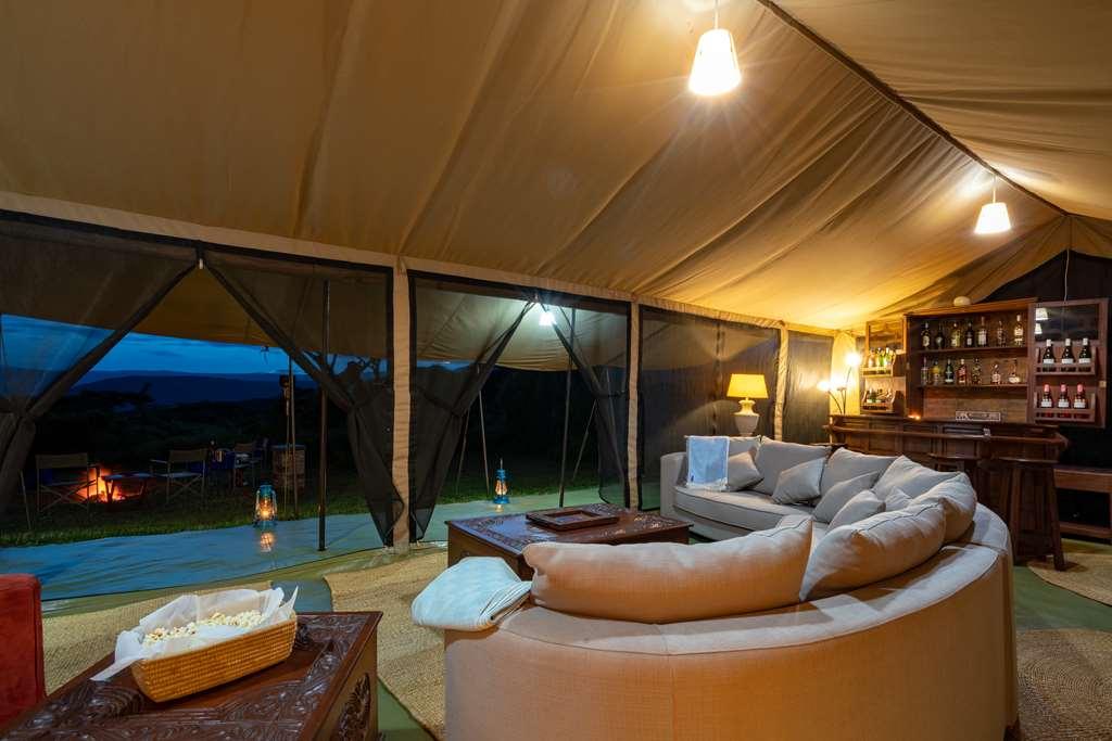 Karibu Camps And Lodges Lions Paw Ngorongoro Karatu Restaurant photo